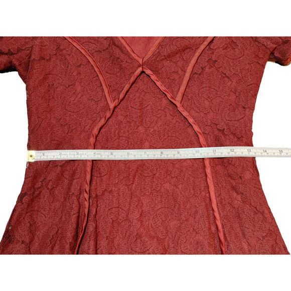 Moon River Flutter Sleeve Lace Floral Fit & Flare Dress V-Neck Burgundy Womens S - Picture 9 of 10